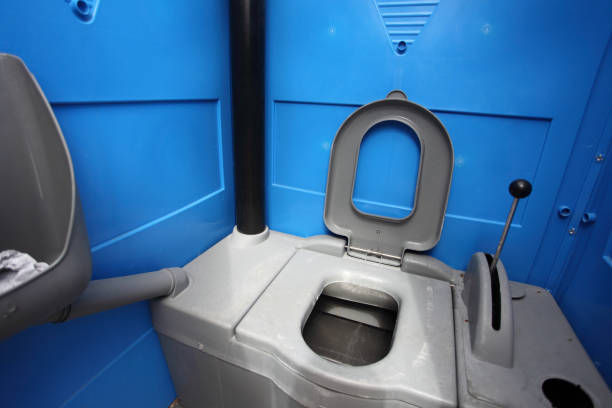 Best Portable toilet rental cost  in Swisher, IA